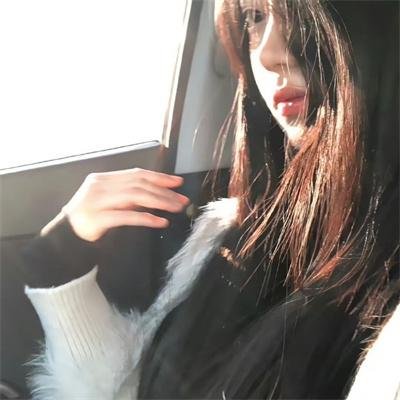 小资女孩向前冲